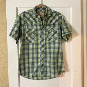 Wrangler vintage casual button down shirt size M